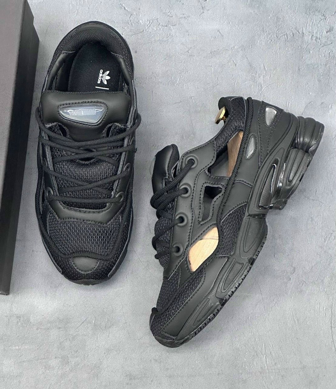 кроссовки adidas ozweego 2 x raf simons цвет черный,adidas raf simons ozweego 3,кроссовки adidas raf simons ozweego 3 black,adidas raf simons ozweego,adidas ozweego 2 raf simons черные