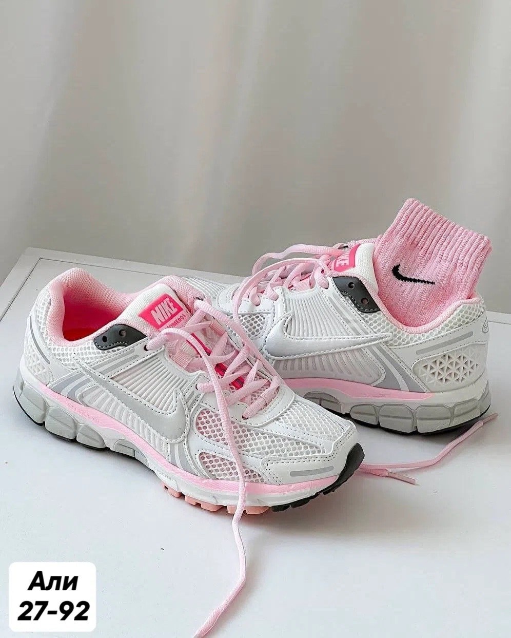 женские кроссовки nike,женские кроссовки найк,женские кроссовки,кроссовки nike zoom vomero 5,кроссовки