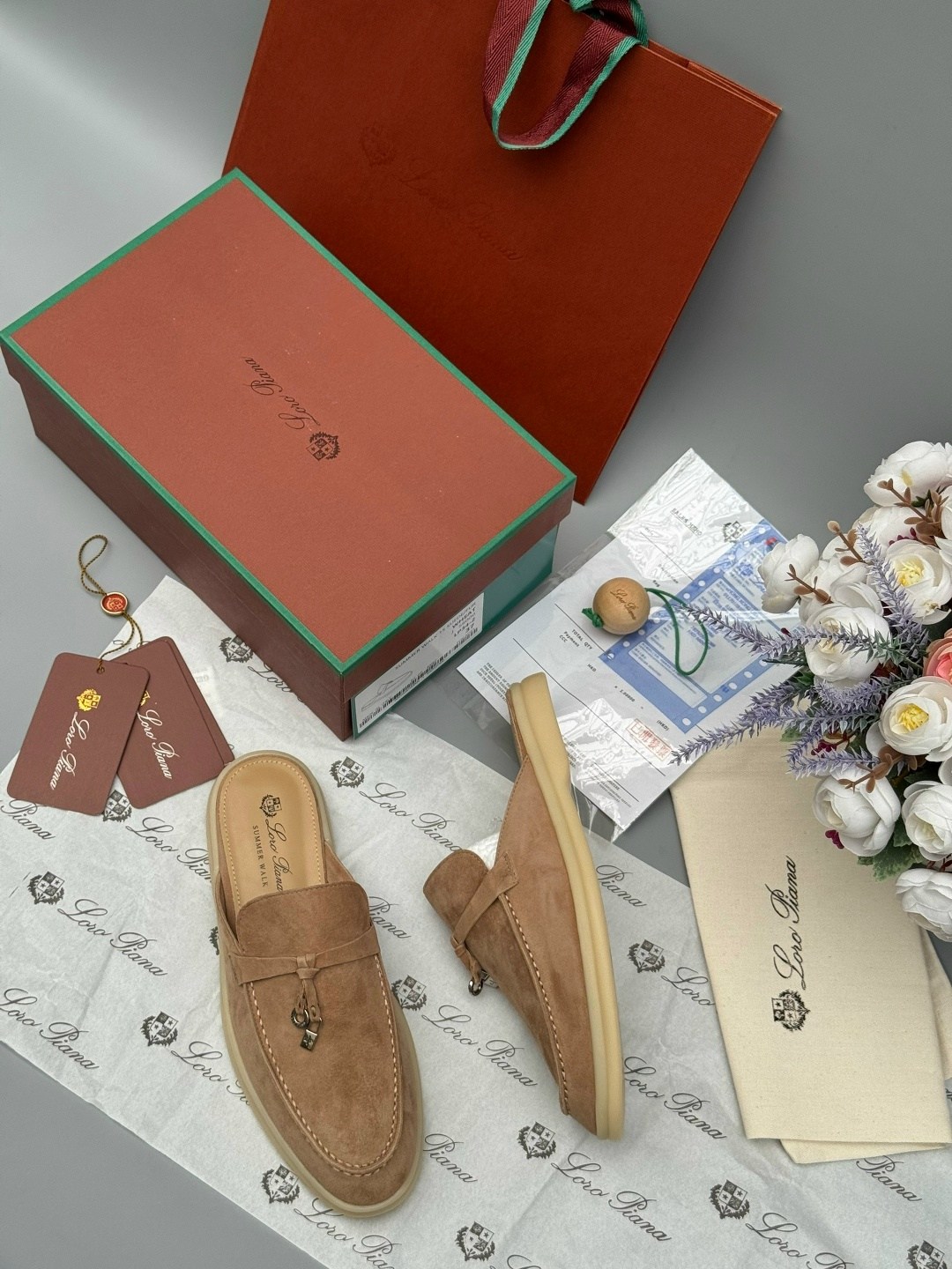 мюли loro piana,,лоферы loro piana,женские лоферы loro piana,женские замшевые мюли loro piana бежевые
