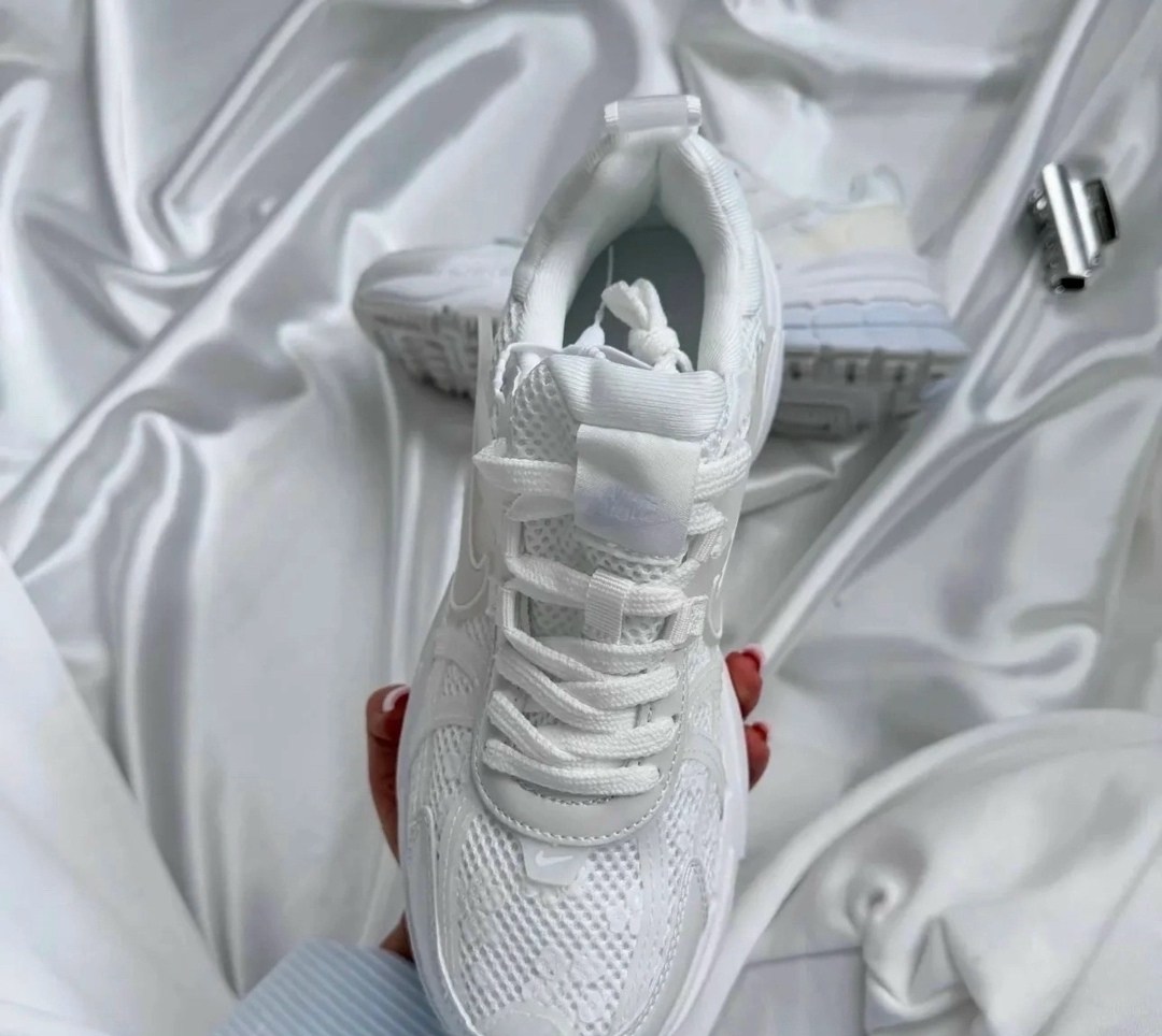 кроссовки nike,кроссовки,кроссовки nike v 2 k run,женские кроссовки,женские кроссовки nike