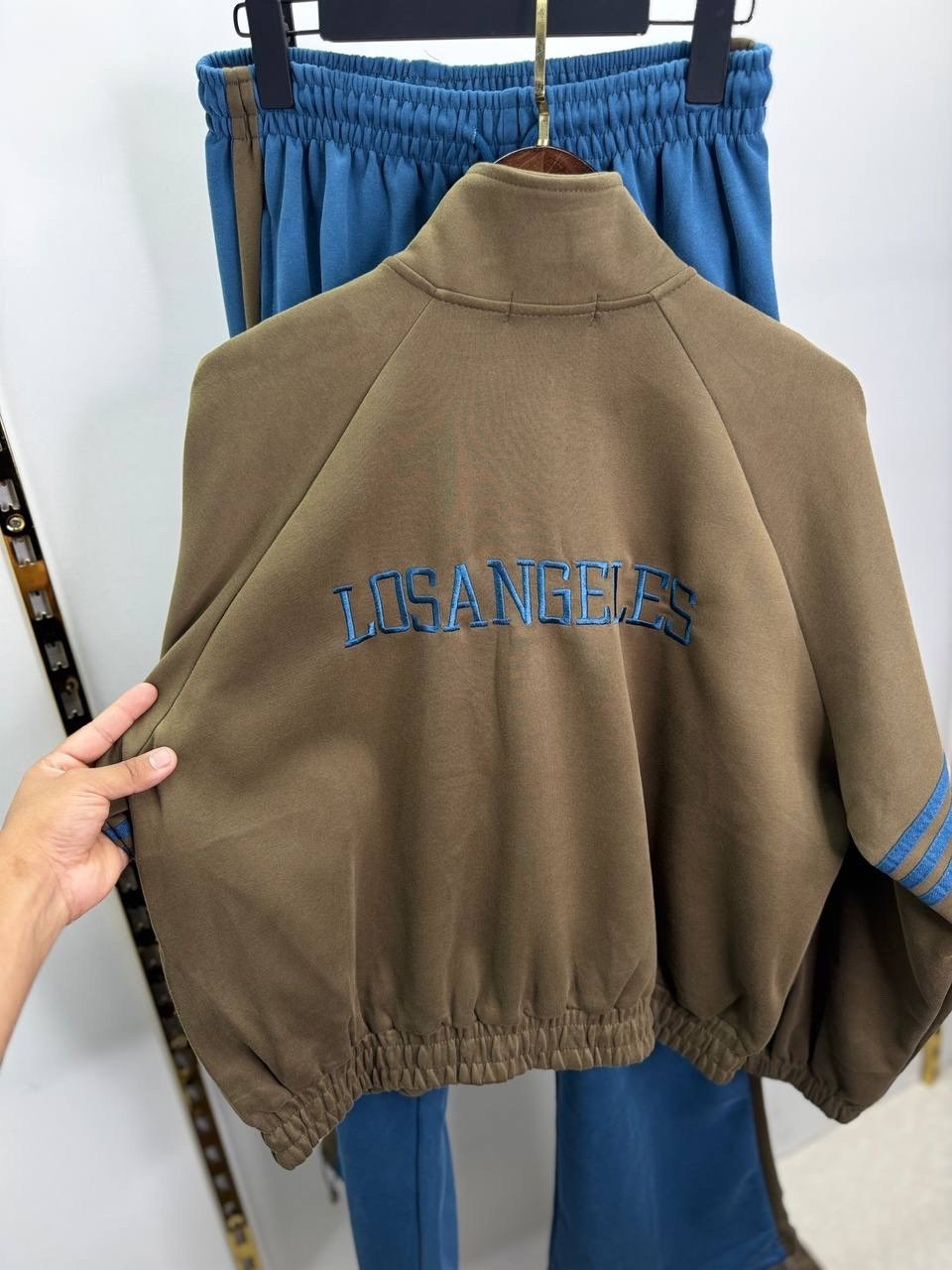 спортивные костюм,фиолетовая кофта адидас женская,одежда толстовка,womens purple adidas tracksuit,спортивные костюмы женские