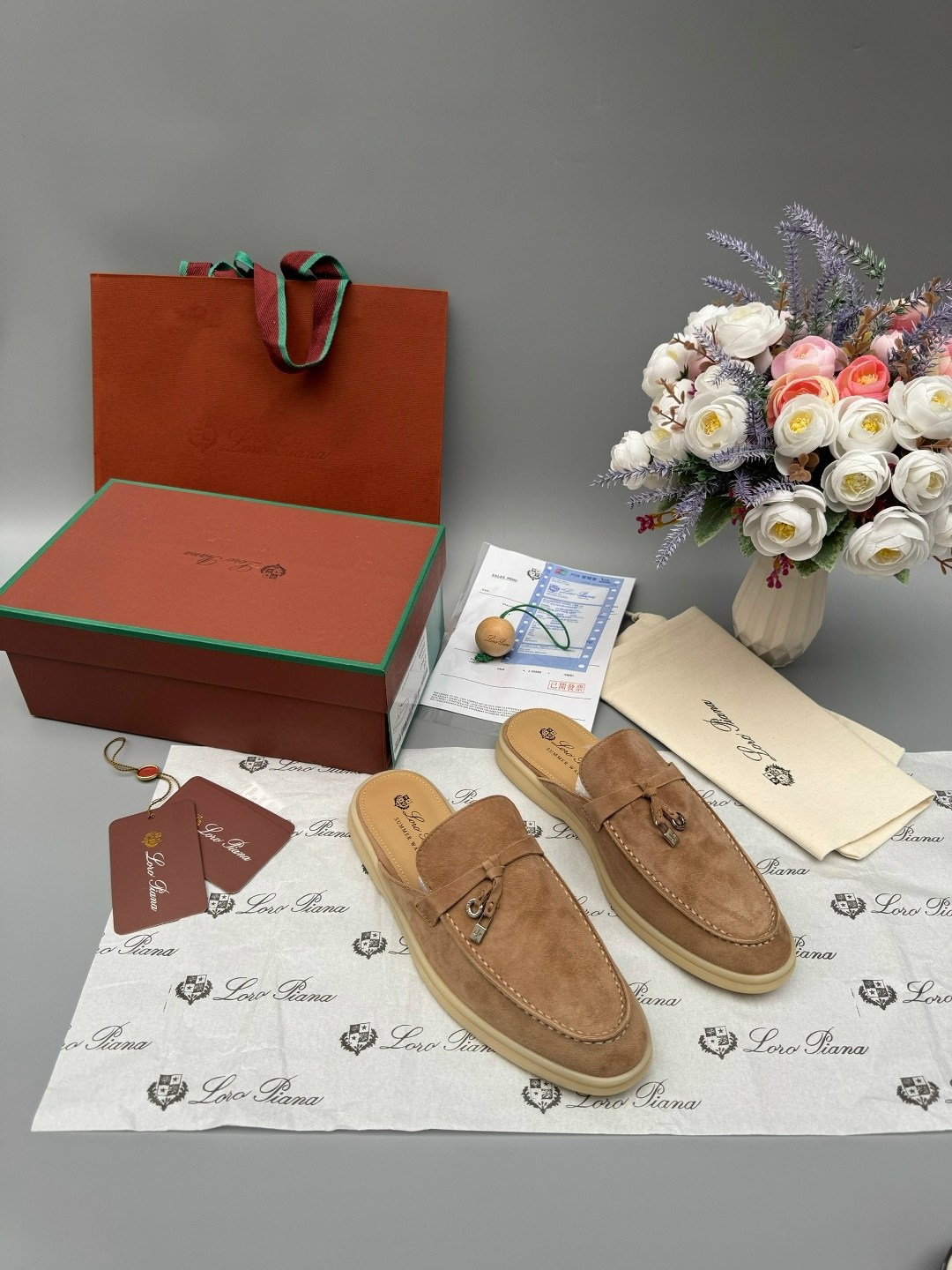 мюли loro piana,,лоферы loro piana,женские лоферы loro piana,женские замшевые мюли loro piana бежевые