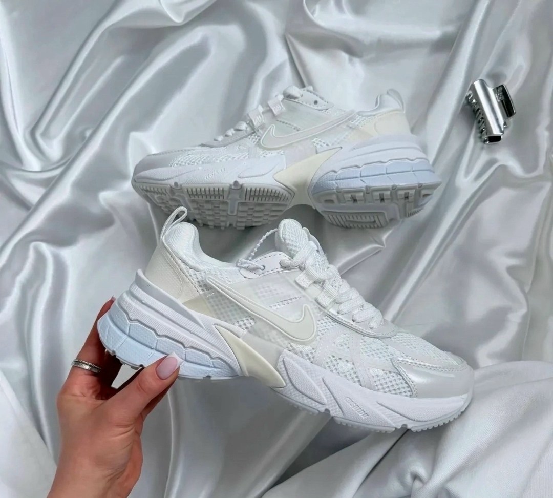 кроссовки nike,кроссовки,кроссовки nike v 2 k run,женские кроссовки,женские кроссовки nike