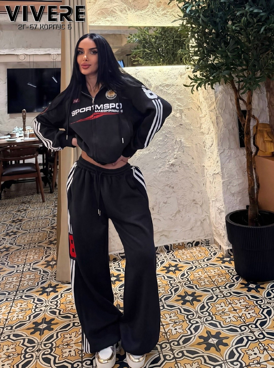 женский спортивный костюм adidas,женский спортивный костюм,женский костюм в спортивном стиле,костюм спортивный,спортивный женский костюм красный