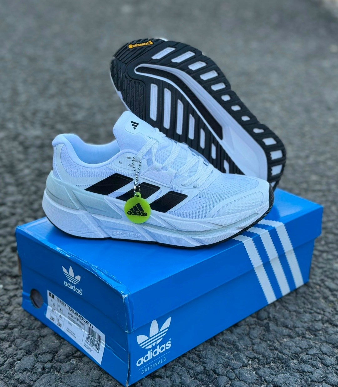 кроссовки adidas,кроссовки женские adidas,адидас люкс кроссовки,кроссовки,кроссовки адидас