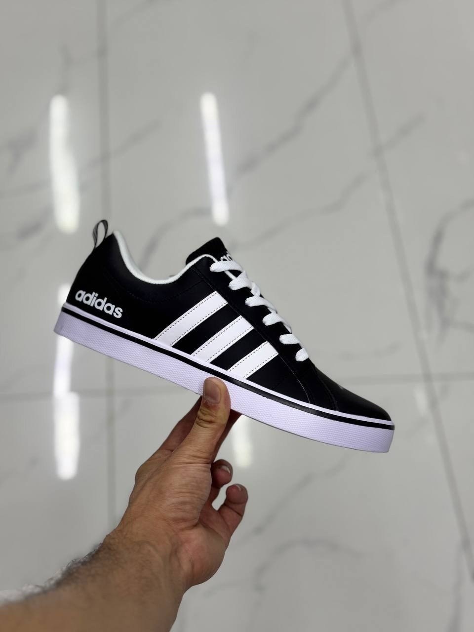 ,кроссовки adidas,мужская спортивная  adidas,кроссовки мужские adidas,кроссовки мужские адидас