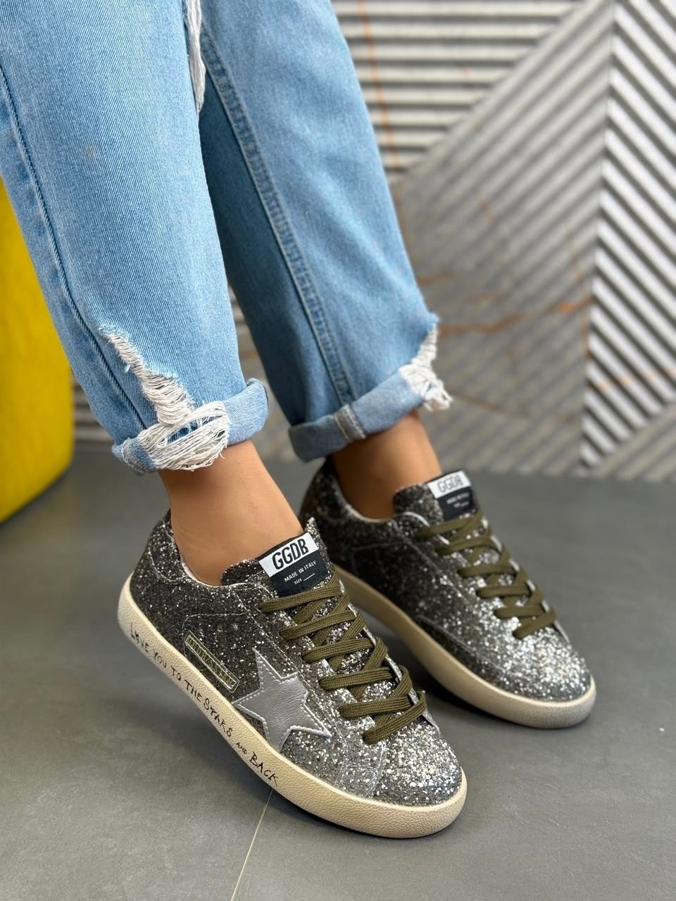 ,golden goose кроссовки,кеды golden goose,кроссовки golden goose wmns superstar ice silver кремовые,кроссовки модные