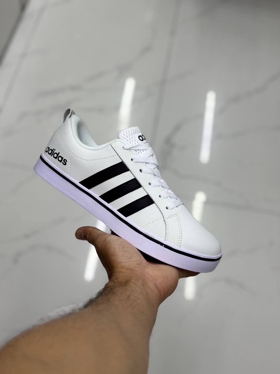 ,кроссовки adidas,мужская спортивная  adidas,кроссовки мужские adidas,кроссовки мужские адидас