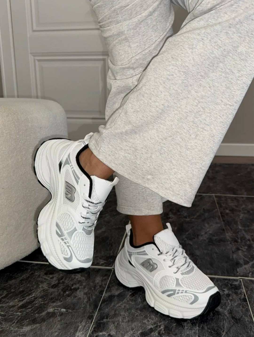 кроссовки женские,женские кроссовки balenciaga,кроссовки белые,кроссовки модные,кроссовки женские белые