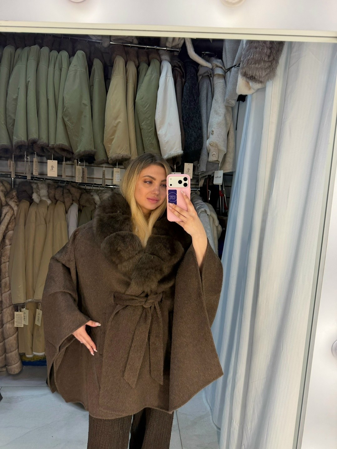 пончо с мехом,пончо из кашемира с финским песцом yana kraft brand,пальто пончо,пончо длинное,пальто с мехом