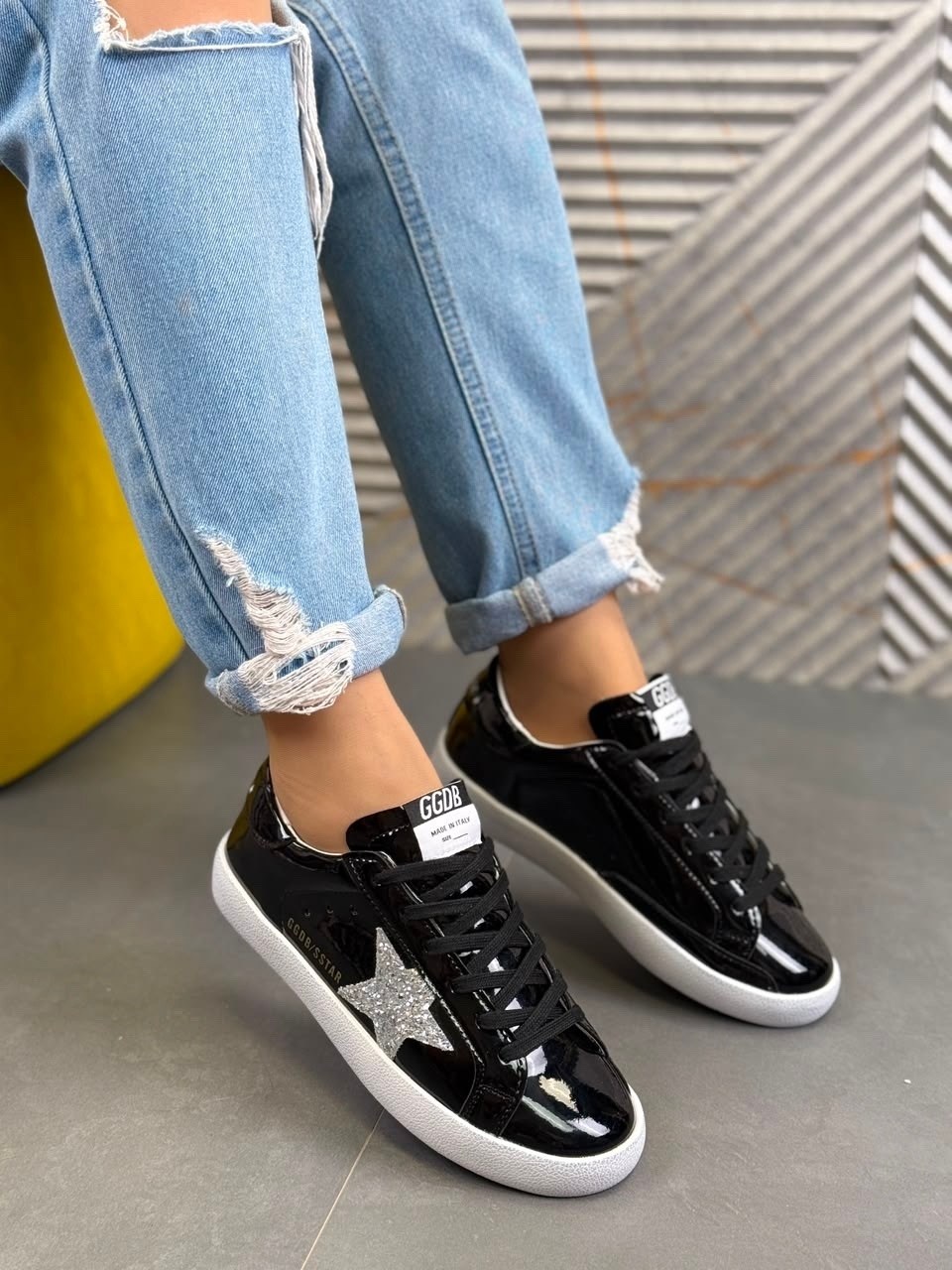 ,golden goose кроссовки,кеды golden goose,кроссовки golden goose wmns superstar ice silver кремовые,кроссовки модные