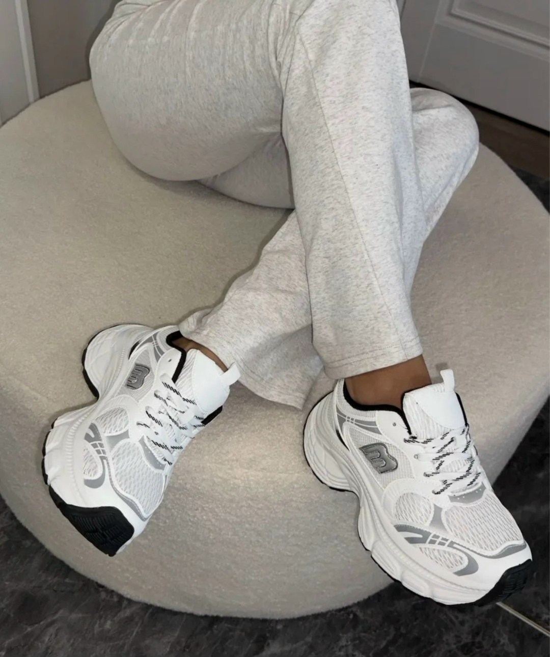 кроссовки женские,женские кроссовки balenciaga,кроссовки белые,кроссовки модные,кроссовки женские белые