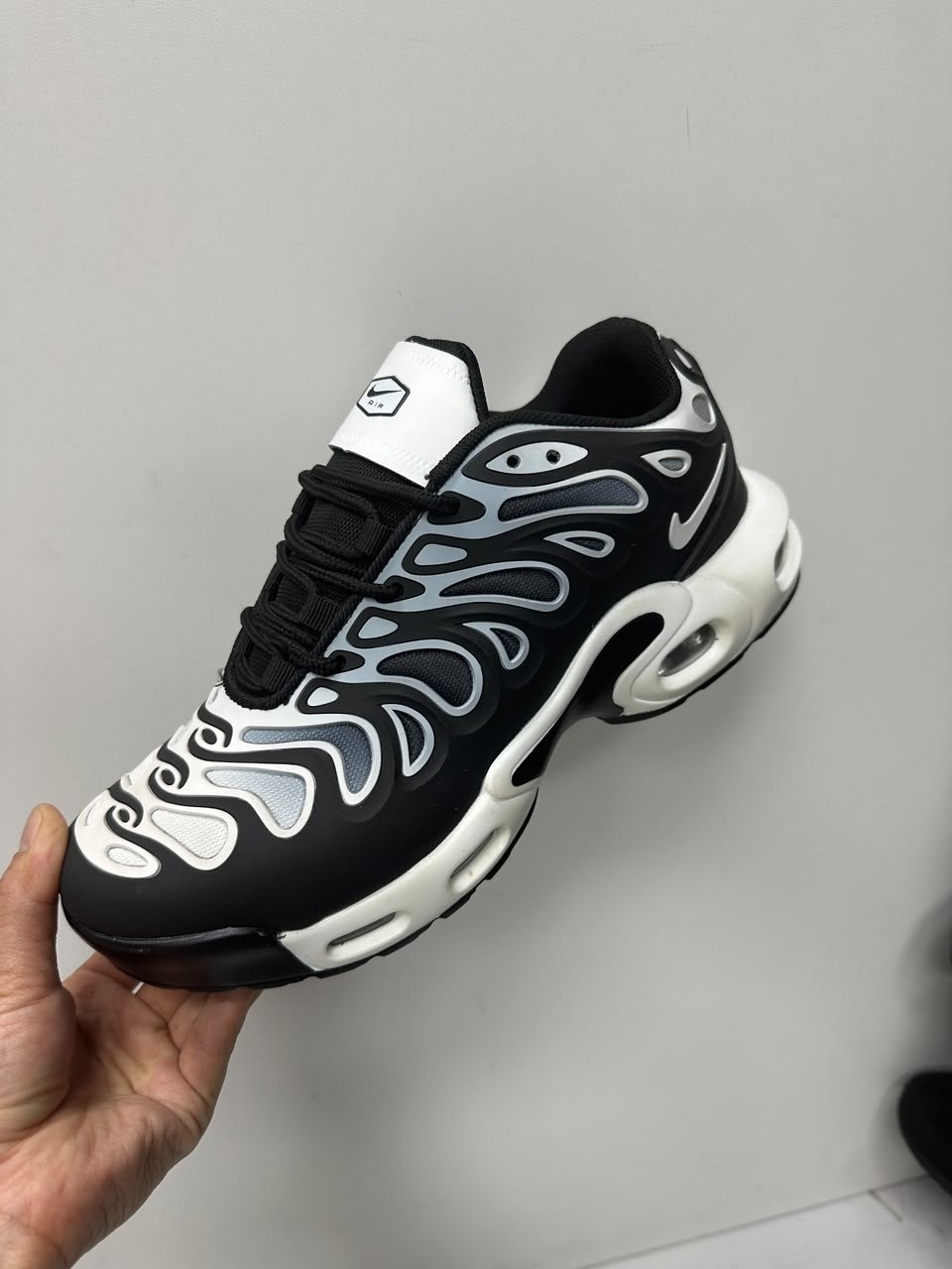 nike air max plus drift light smoke grey,кроссовки nike air max plus,кроссовки air max tn plus nike,nike air max tn plus,nike air max plus drift