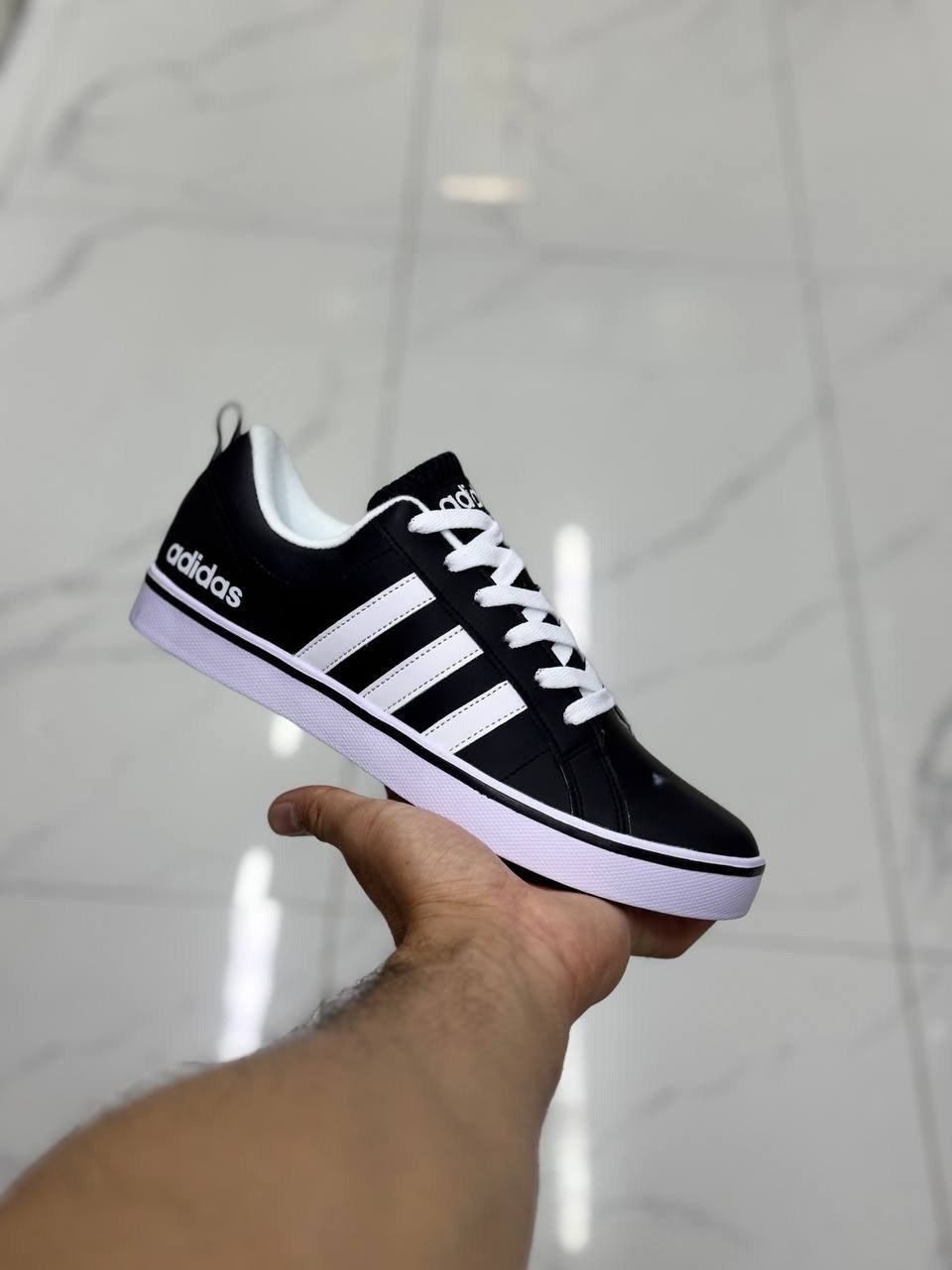 ,кроссовки adidas,мужская спортивная  adidas,кроссовки мужские adidas,кроссовки мужские адидас