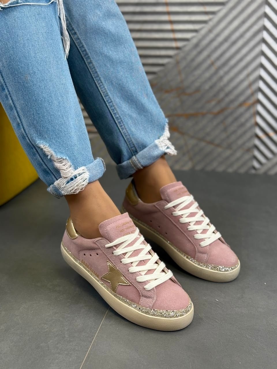,golden goose кроссовки,кеды golden goose,кроссовки golden goose wmns superstar ice silver кремовые,кроссовки модные