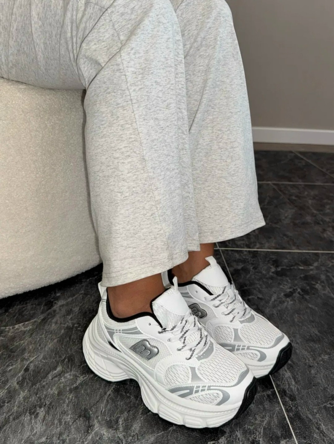 кроссовки женские,женские кроссовки balenciaga,кроссовки белые,кроссовки модные,кроссовки женские белые