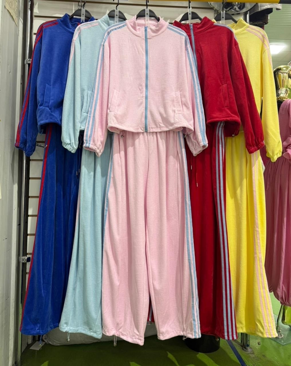 adidas tracksuit,спортивный костюм adidas,спортивный костюм спортивные костюмы,спортивные костюмы адидас,женский костюм