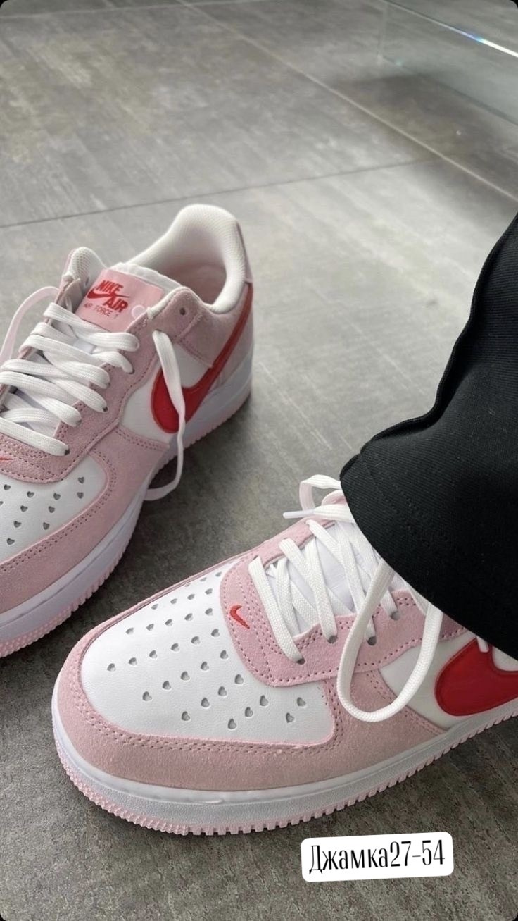 nike air force 1 low love,кроссовки nike air force 1 valentines day,nike air force 1 low,форсы розовые найк,кроссовки