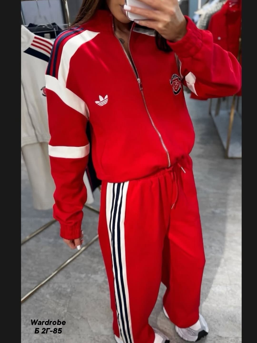 женский спортивный костюм,женский спортивный костюм adidas,стильные костюмы,адидас ориджинал женский костюм адидас,спортивный костюм