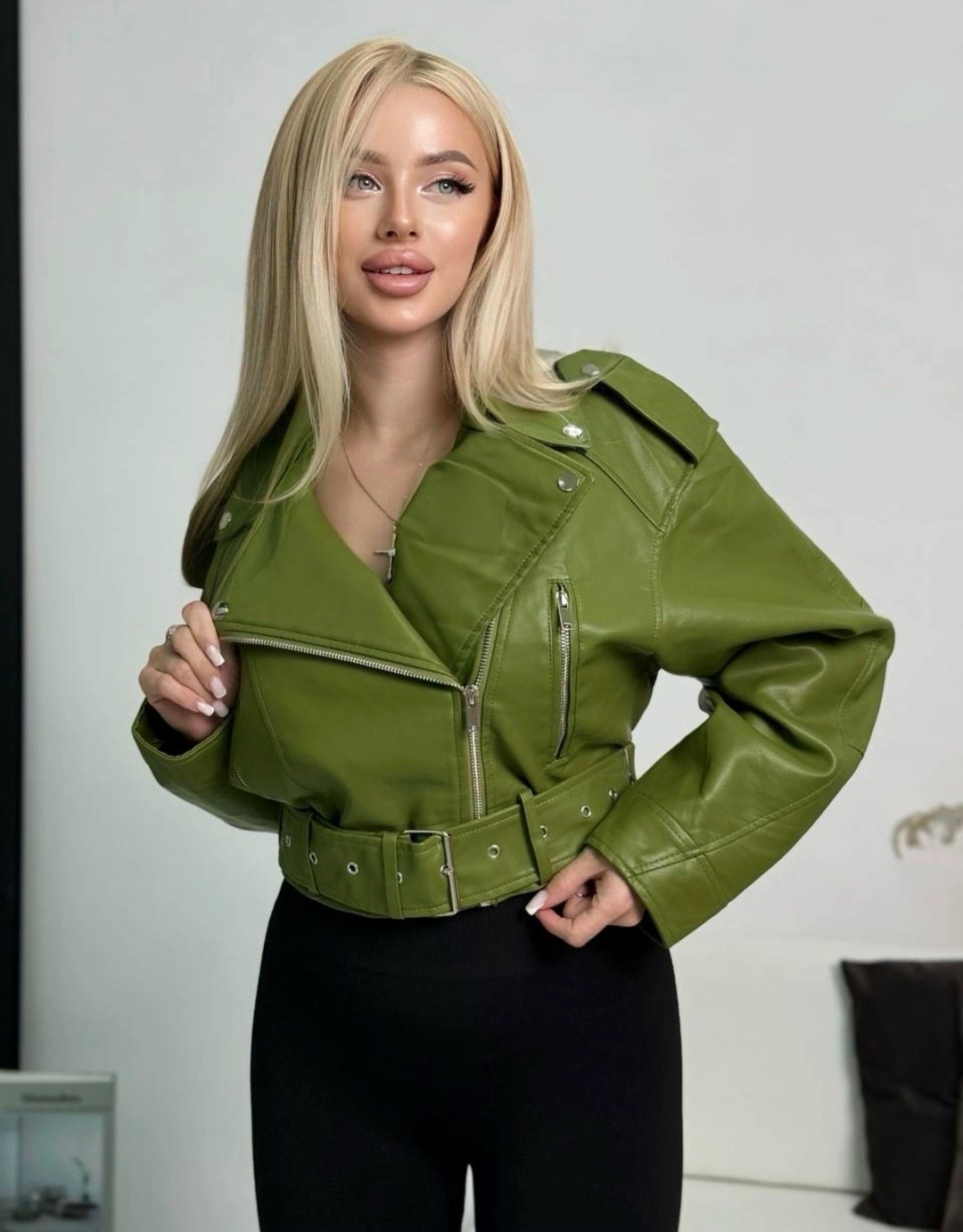 косуха кожаная куртка оверсайз укороченная,женская кожаная куртка,куртка косуха,стильная куртка,куртка кожаная стильная