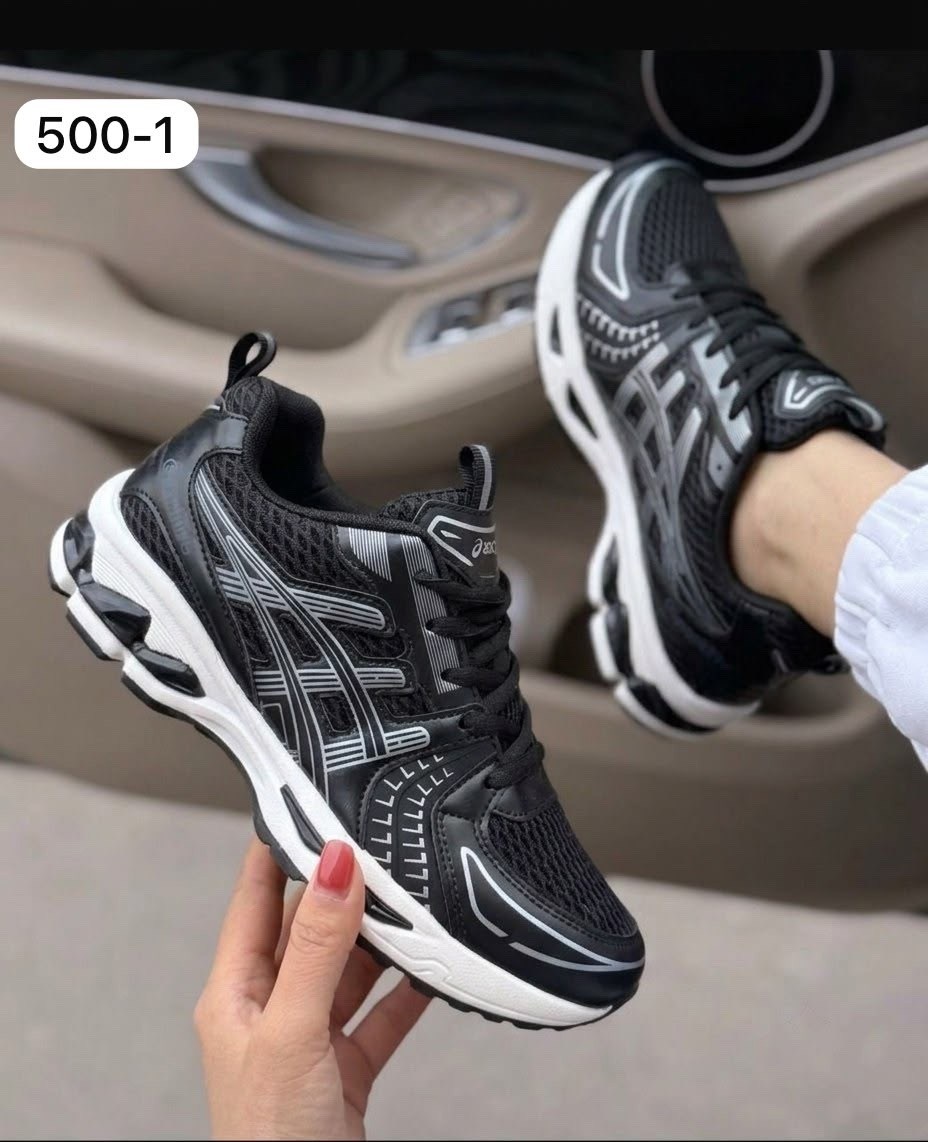 кроссовки asics,женские кроссовки,спортивная ,кроссовки повседневные,кроссовки