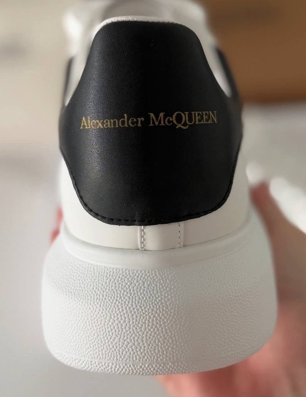 кроссовки alexander mcqueen,462217 кроссовки alexander mcqueen,alexander mcqueen кроссовки мужские,кроссовки alexander mcqueen oversize sneakers black,alexander mcqueen кеды