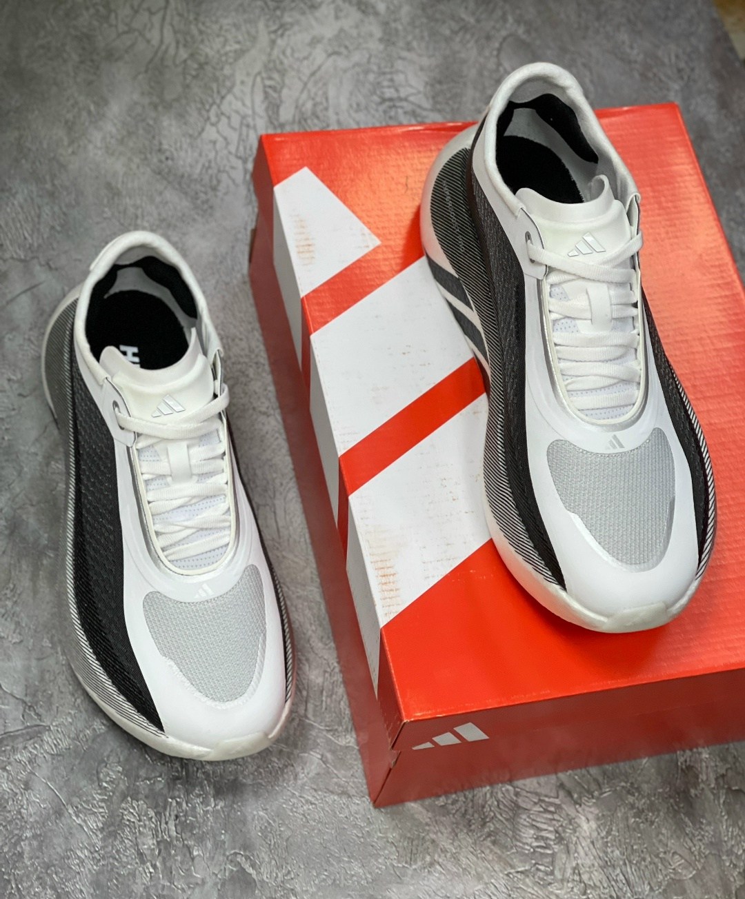 кроссовки adidas,кроссовки,кроссовка мужской,кроссовки мужские женские,беговые кроссовки