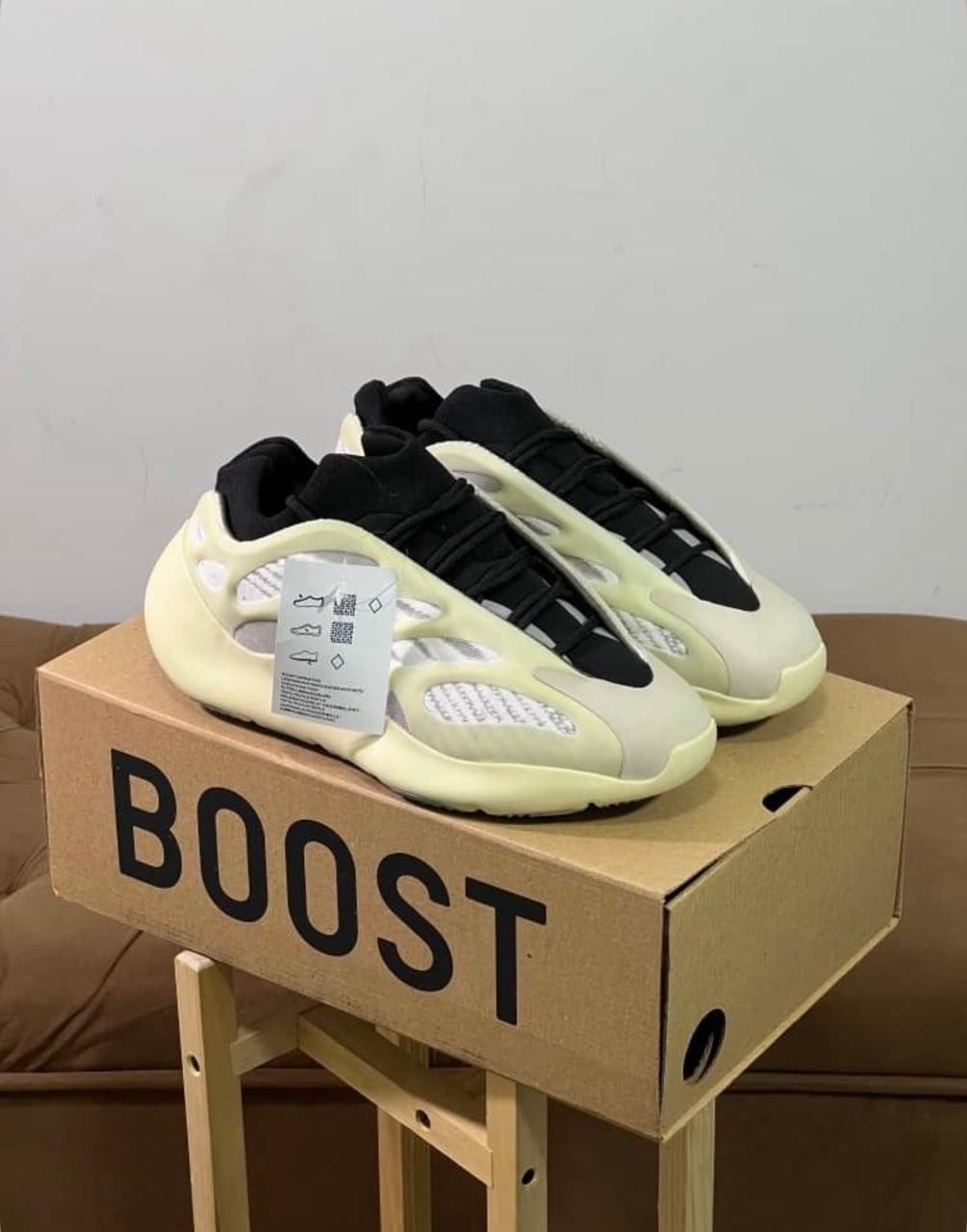 adidas yeezy boost 700,кроссовки adidas yeezy boost 700 v3,adidas yeezy boost 700 v 3,yeezy 700 v3 kyanite,adidas yeezy boost 700 v3