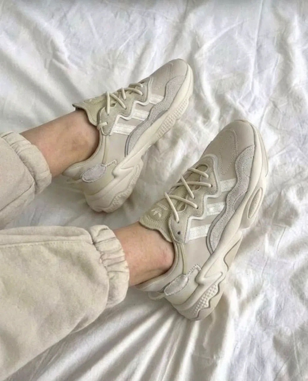 кроссовки adidas ozweego,кроссовки женские adidas originals ozweego,кроссовки adidas originals ozweego,женские кроссовки adidas ozweego,adidas originals ozweego