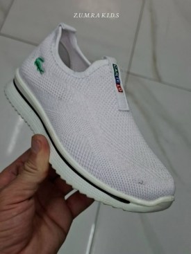 Кроссовки