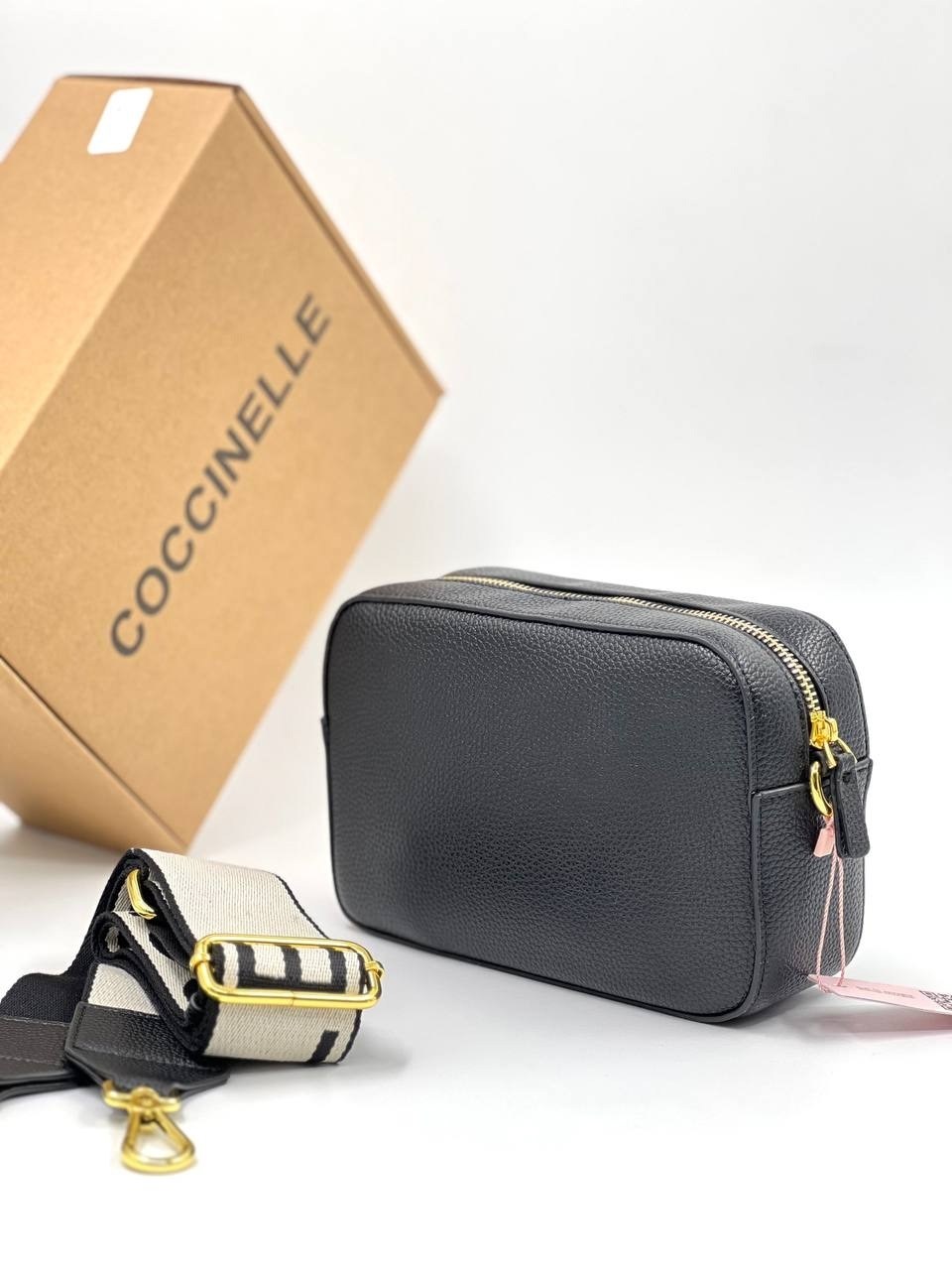 сумка coccinelle,кожаная сумочка coccinelle черный,сумка coccinelle черный,женская сумка coccinelle,сумка через плечо coccinelle e5 mn5 55 i1 01 черный