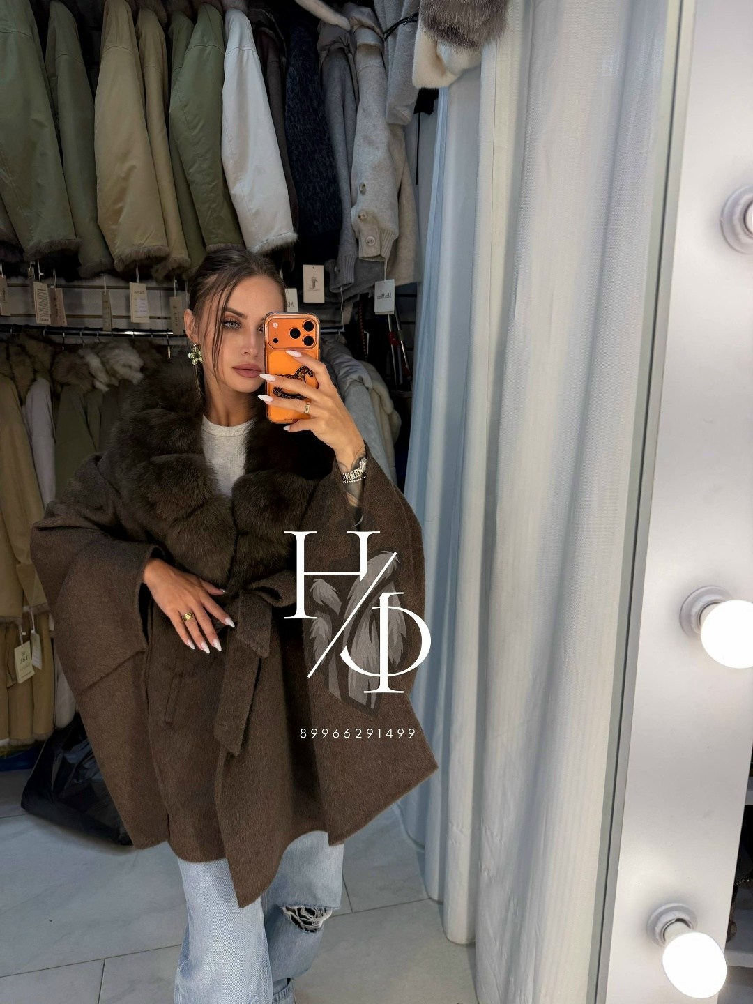 пончо из кашемира с финским песцом yana kraft brand,пончо с мехом,пончо из кашемира с финским песцом,пончо кашемир с мехом,пальто с мехом
