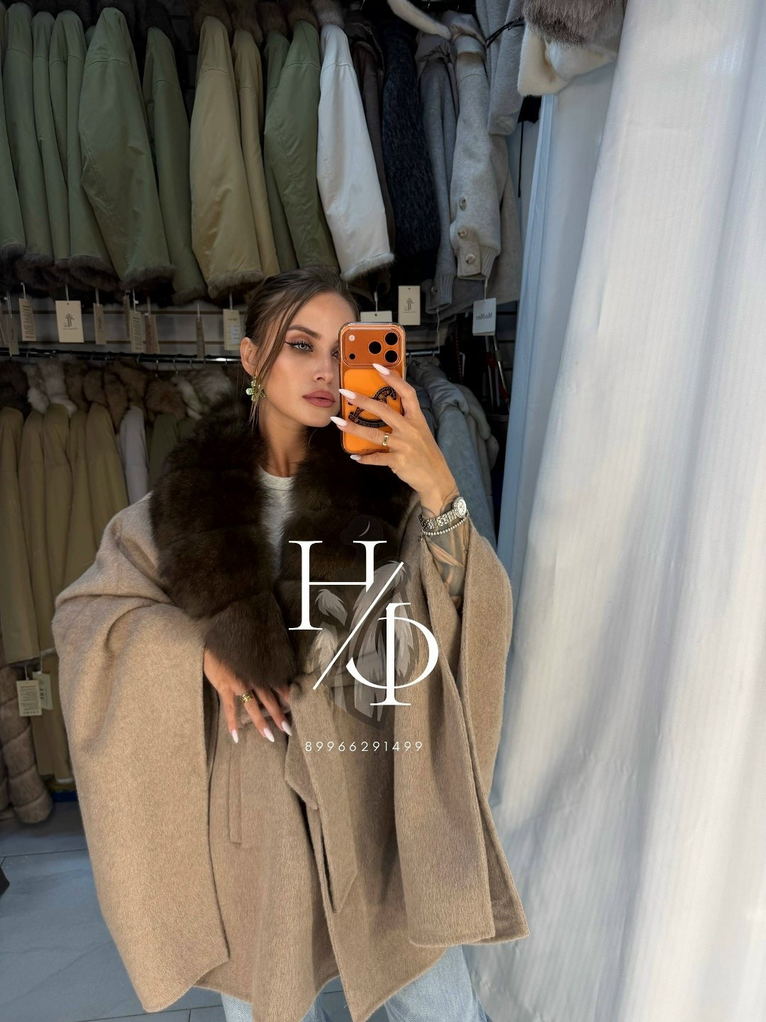 пончо из кашемира с финским песцом yana kraft brand,пончо с мехом,пончо из кашемира с финским песцом,пончо кашемир с мехом,пальто с мехом