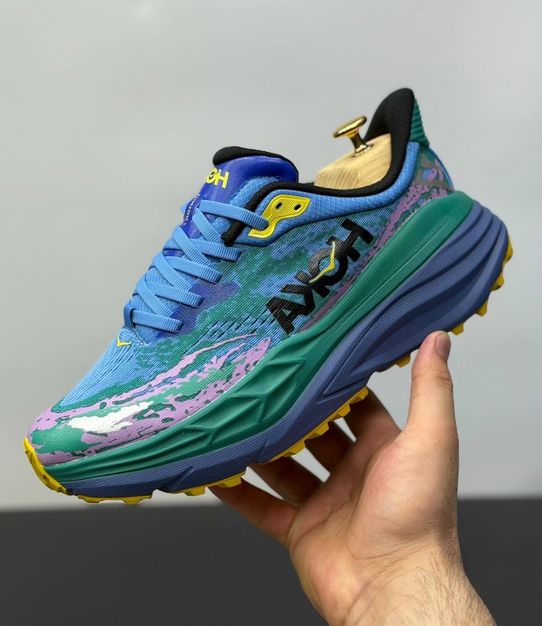 hoka кроссовки,кроссовки,кроссовки hoka one one,кроссовки для бега,спортивные кроссовки