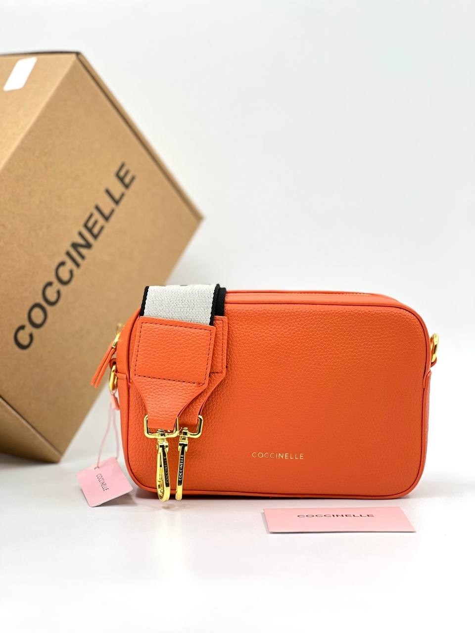сумка coccinelle,женская сумка coccinelle,сумка через плечо coccinelle,сумка,сумка женская