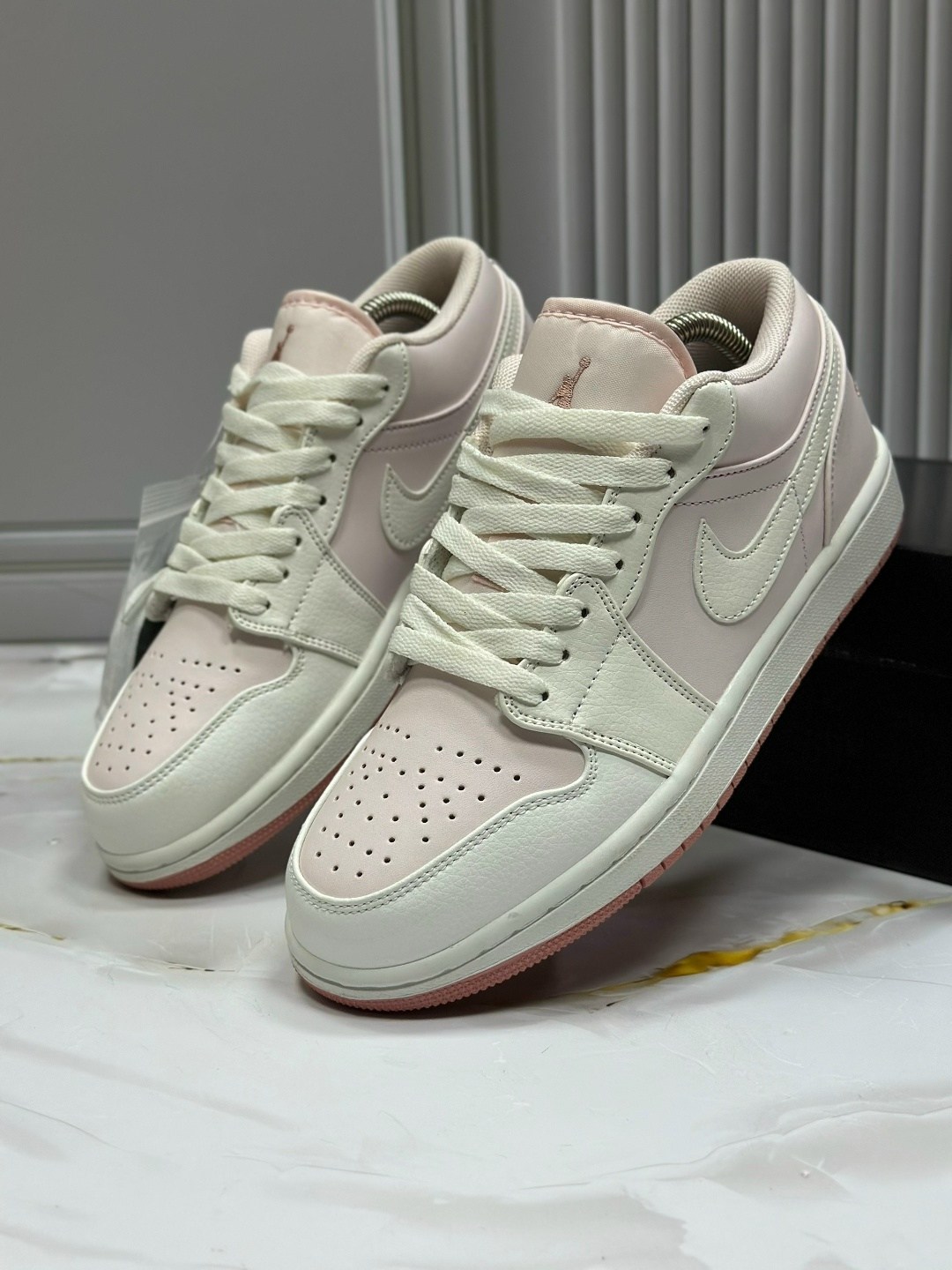 женские кроссовки nike,кроссовки nike air jordan 1 low,nike air jordan 1 low,кроссовки,женские кроссовки nike air jordan 1 elevate low