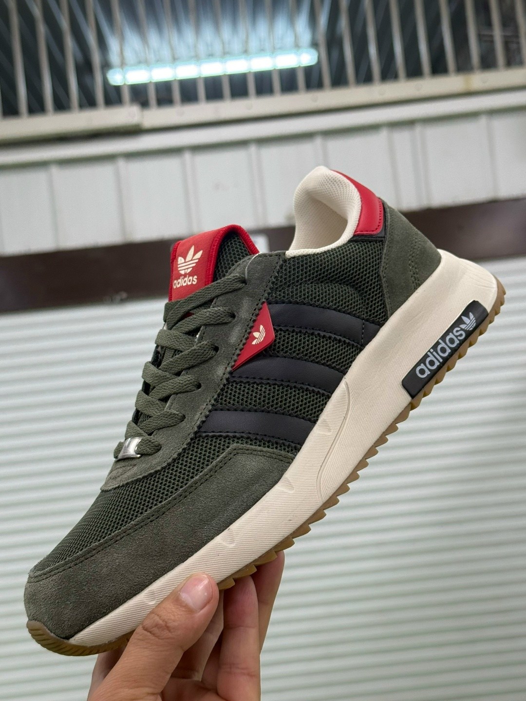 кроссовки мужские adidas,кроссовки adidas,кроссовки,кроссовки адидас мужские,кроссовки adidas retropy