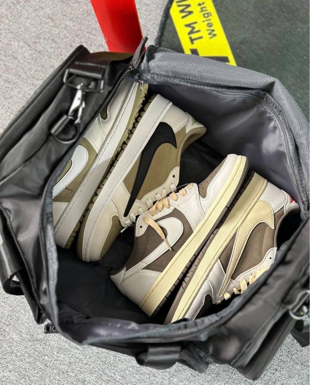 кроссовки nike travis scott x air jordan 1 low,кроссовки nike air jordan 1 golf travis scott neutral olive,nike air jordan 1 low travis scott,кроссовки nike air jordan 1 x travis scott,кроссовки nike
