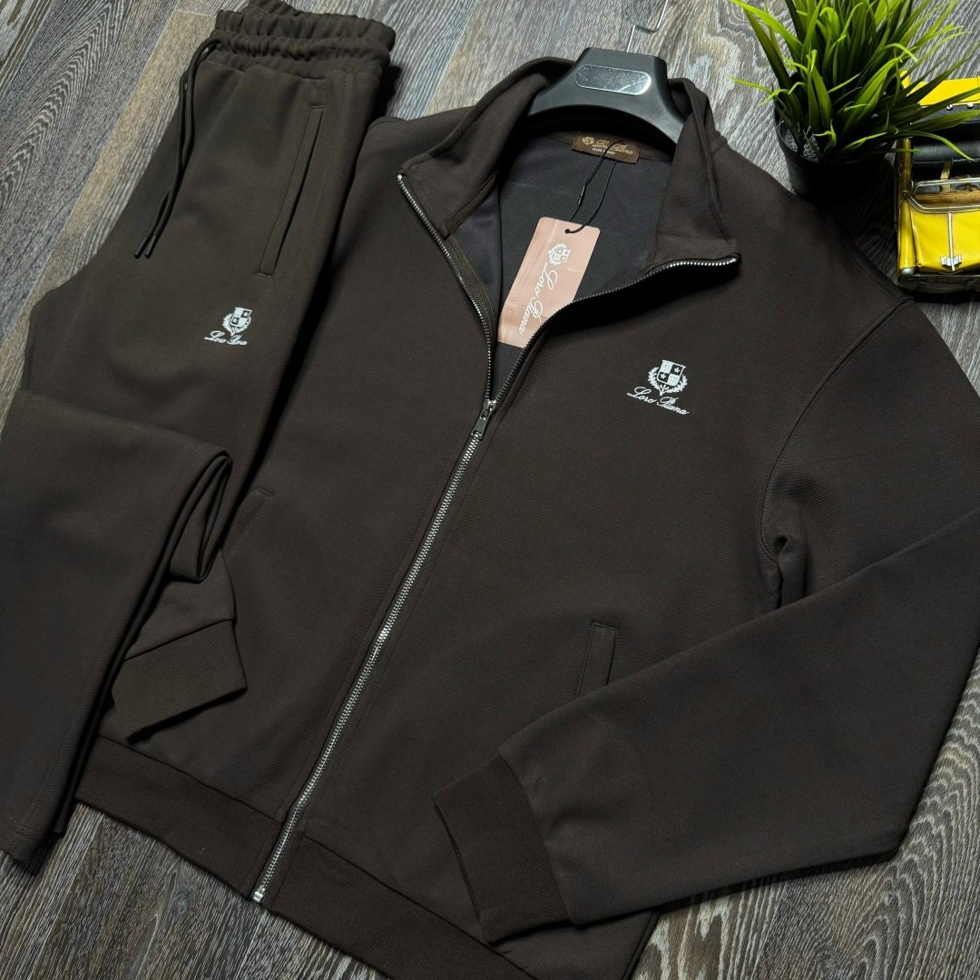 спортивный костюм brunello cucinelli,костюм спортивный мужской,спортивный костюм loro piana,мужской зимний спортивный костюм loro piana,спортивный костюм brunello
