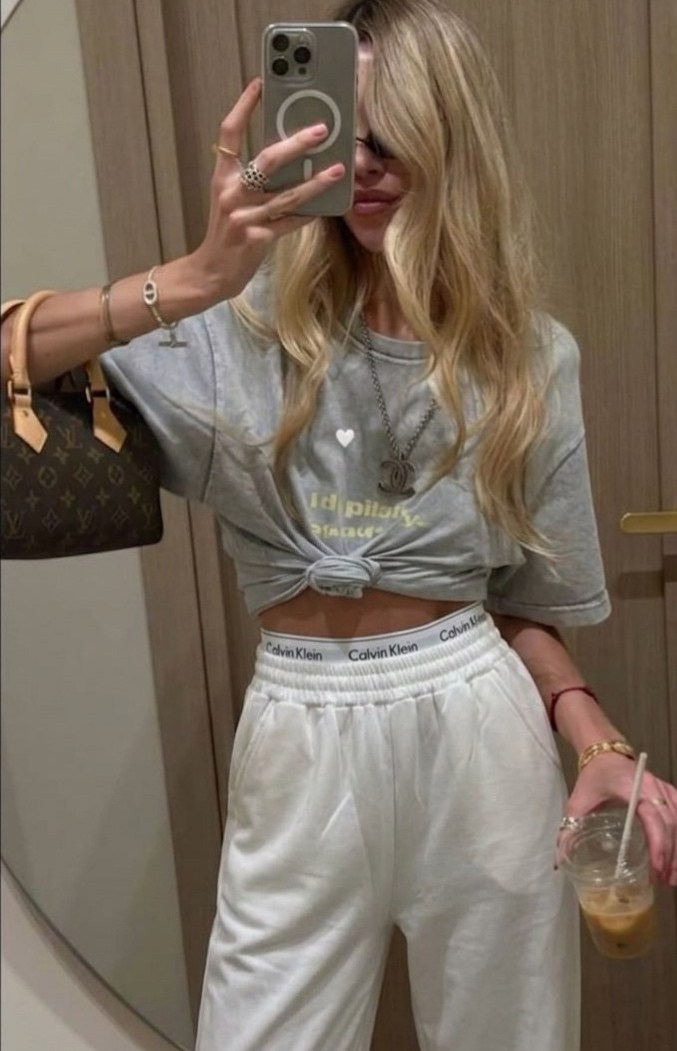стильные наряды,майка женская,костюм кельвин кляйн женский,casual outfit